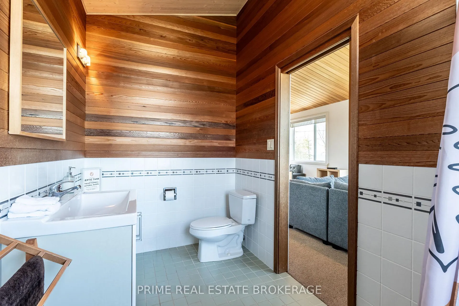 Photo 30 of 71899 Sunridge Crescent, Bluewater, Hay — HOMEH