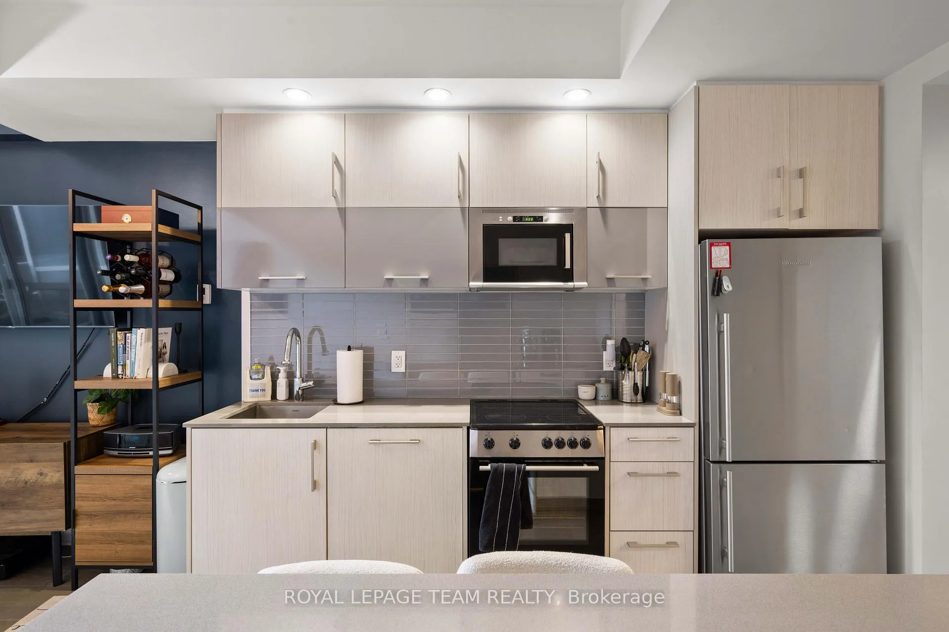 Photo 22 of Unit 409, 255 Bay Street N, Ottawa, Ottawa Centre — HOMEH