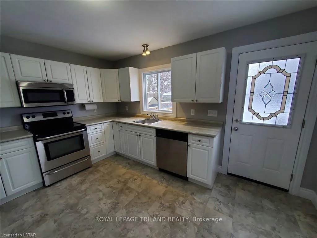 Photo 3 of Unit A, 125 Balaclava Street, St. Thomas — HOMEH