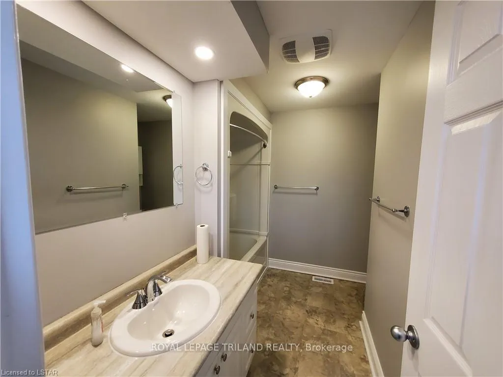 Photo 10 of Unit A, 125 Balaclava Street, St. Thomas — HOMEH