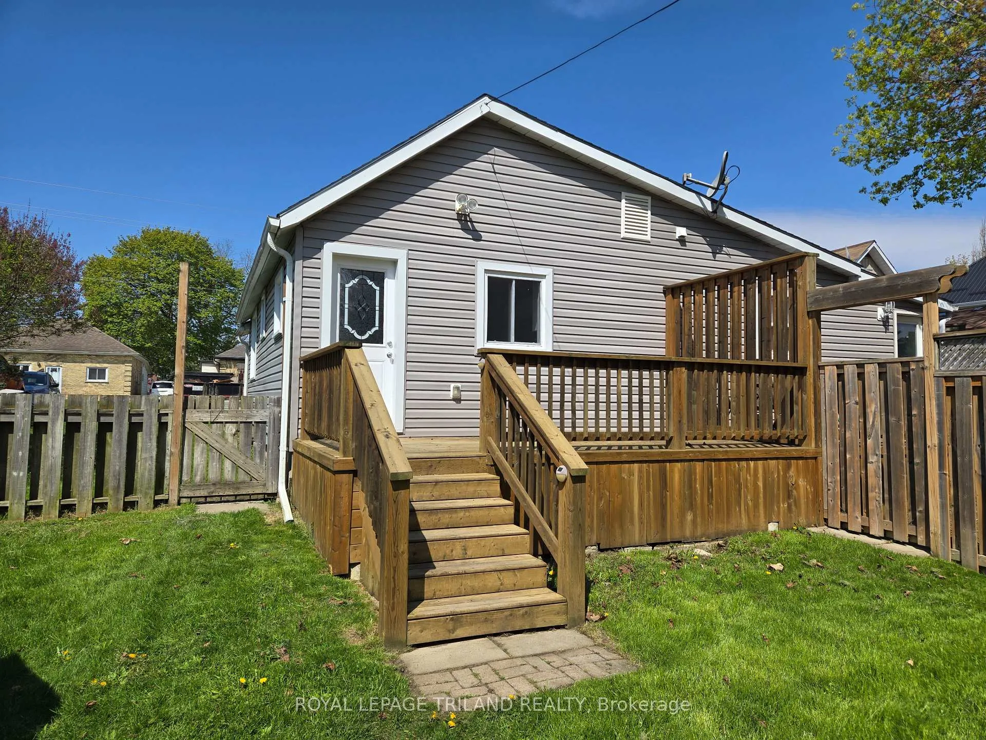 Photo 23 of Unit A, 125 Balaclava Street, St. Thomas — HOMEH