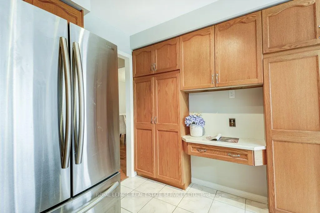 Photo 22 of Unit 14, 2103 Berwick Drive, Burlington, Rose — HOMEH