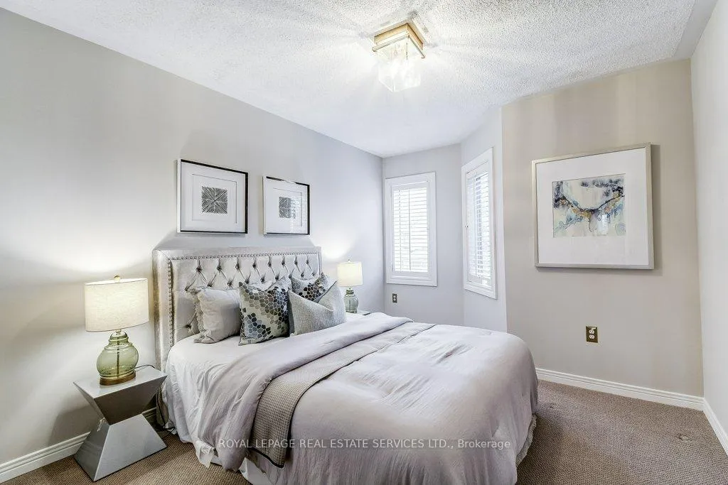Photo 25 of Unit 14, 2103 Berwick Drive, Burlington, Rose — HOMEH