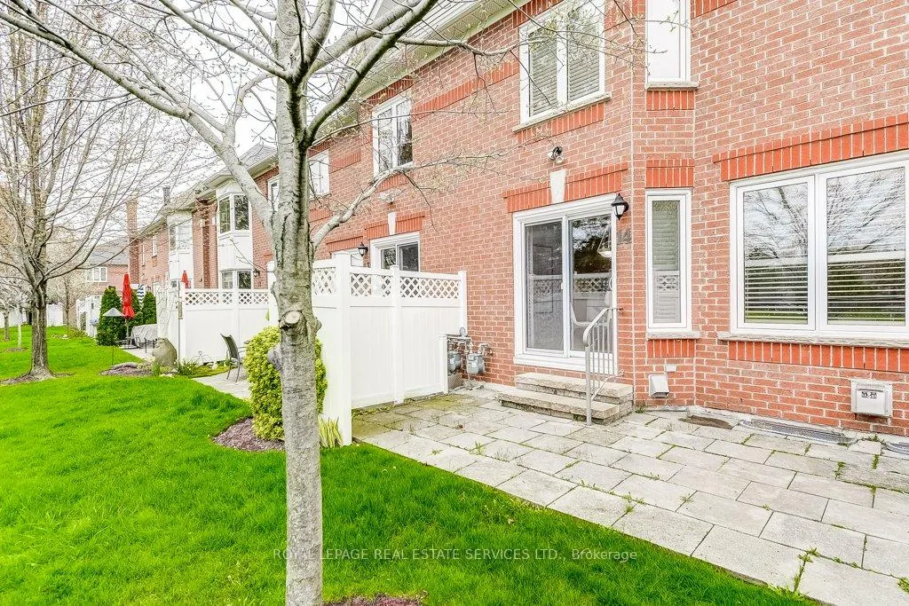 Photo 44 of Unit 14, 2103 Berwick Drive, Burlington, Rose — HOMEH