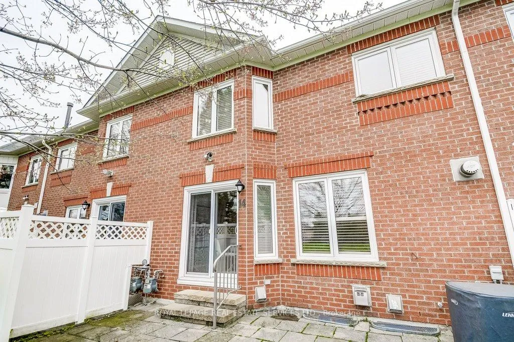 Photo 45 of Unit 14, 2103 Berwick Drive, Burlington, Rose — HOMEH