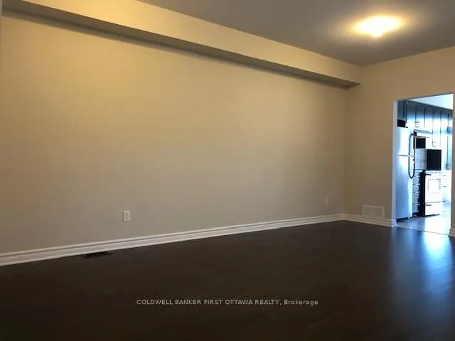 Photo 5 of 169 Shinny Avenue, Ottawa, Kanata - Emerald Meadows/Trailwest — HOMEH