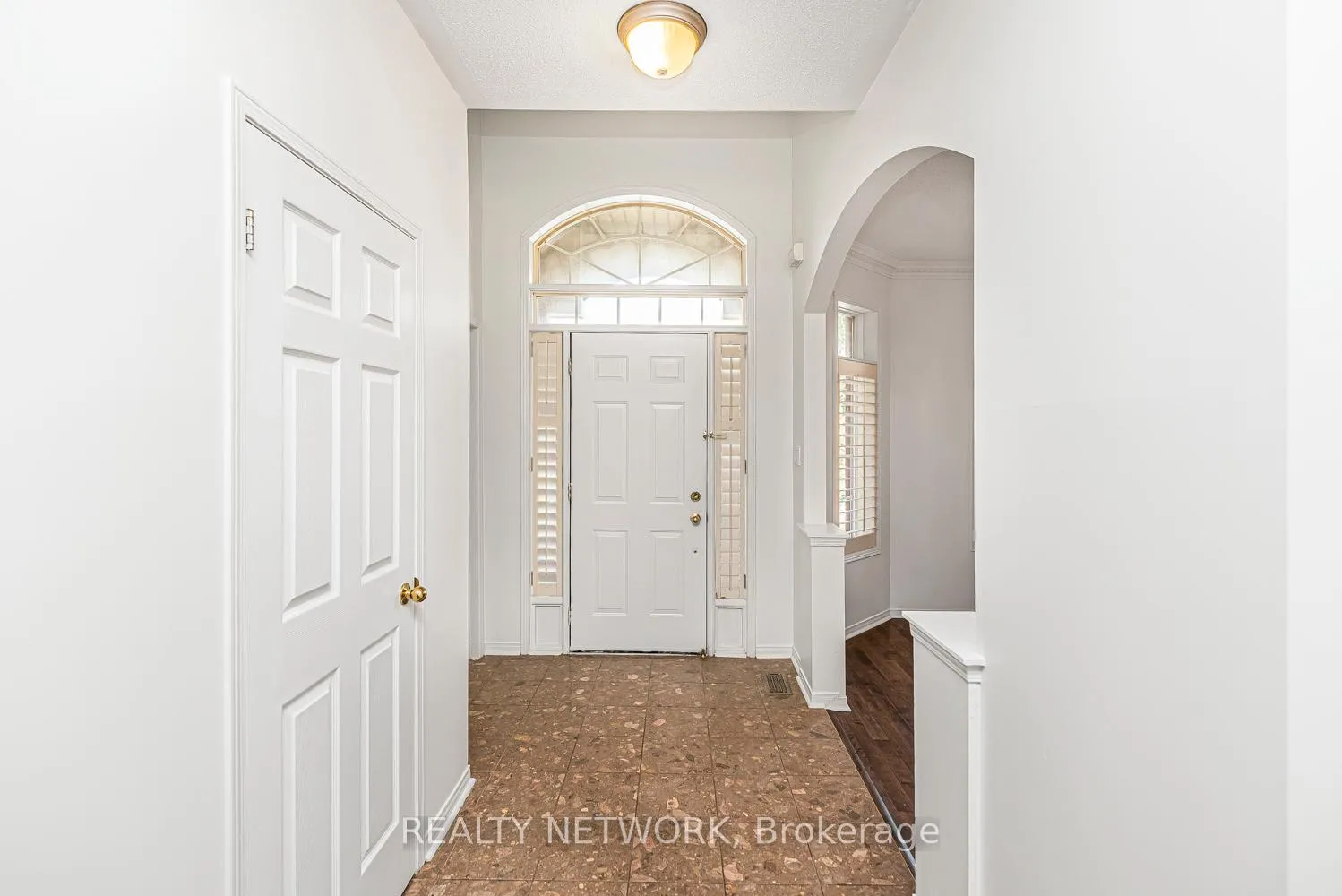 Photo 6 of 102 Moore Crescent, Hamilton, Ancaster — HOMEH