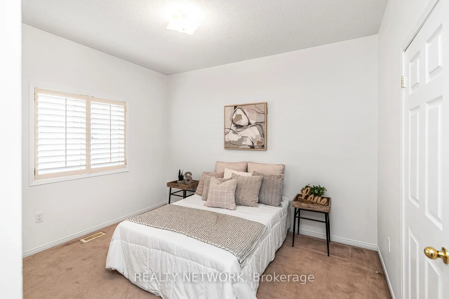 Photo 24 of 102 Moore Crescent, Hamilton, Ancaster — HOMEH