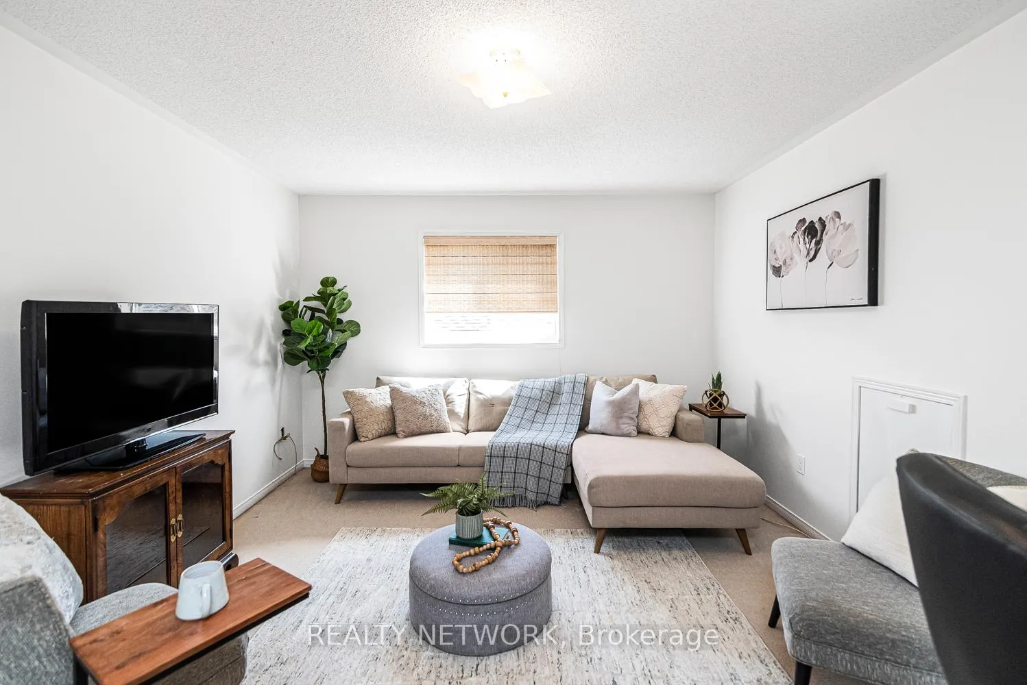Photo 42 of 102 Moore Crescent, Hamilton, Ancaster — HOMEH