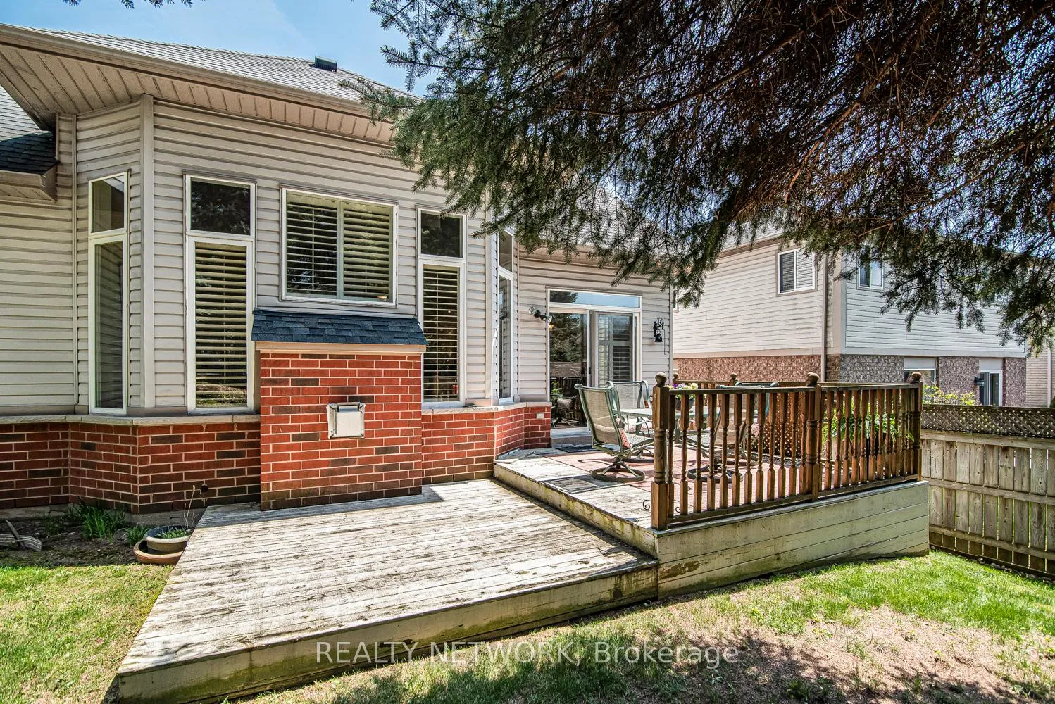 Photo 46 of 102 Moore Crescent, Hamilton, Ancaster — HOMEH