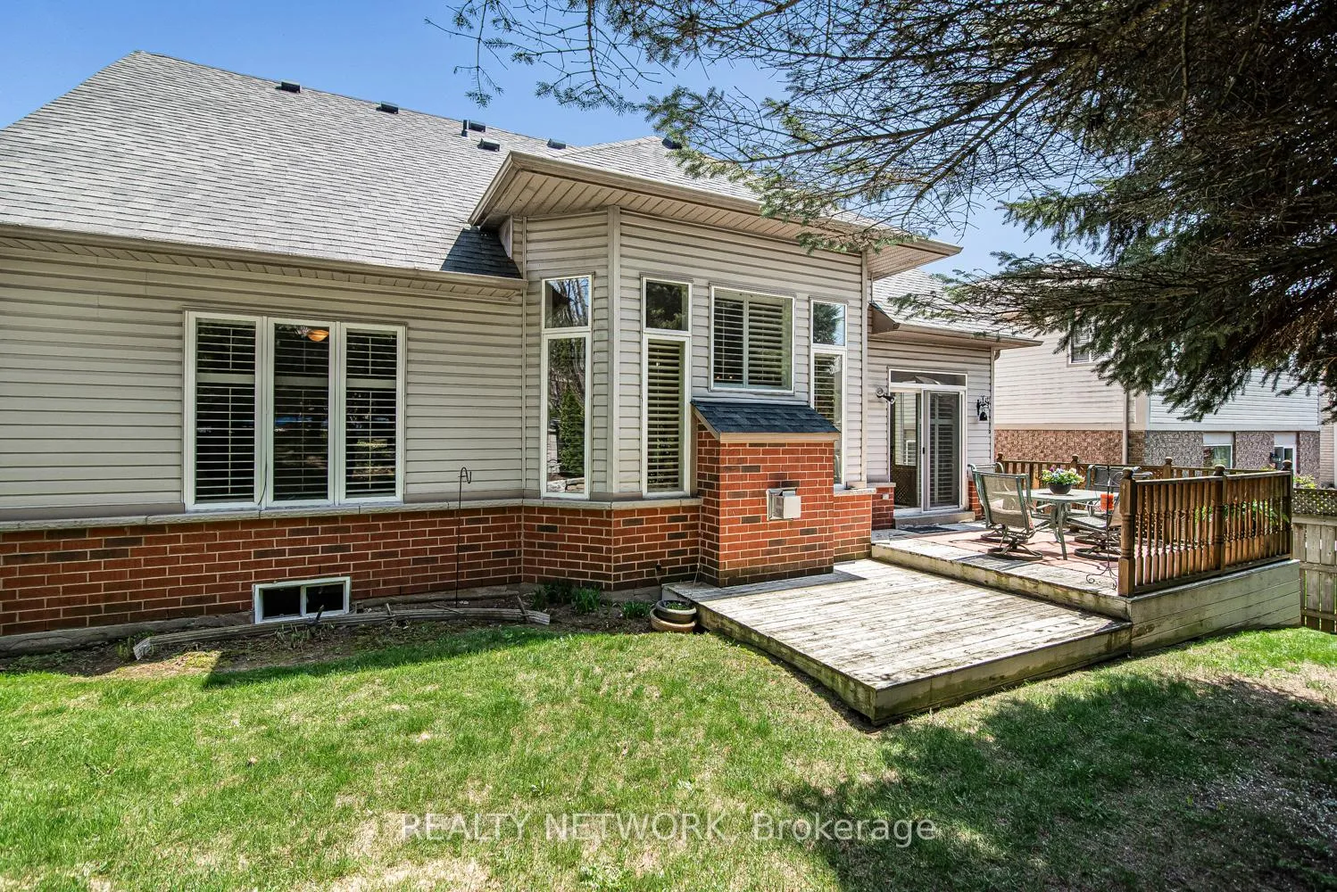 Photo 49 of 102 Moore Crescent, Hamilton, Ancaster — HOMEH