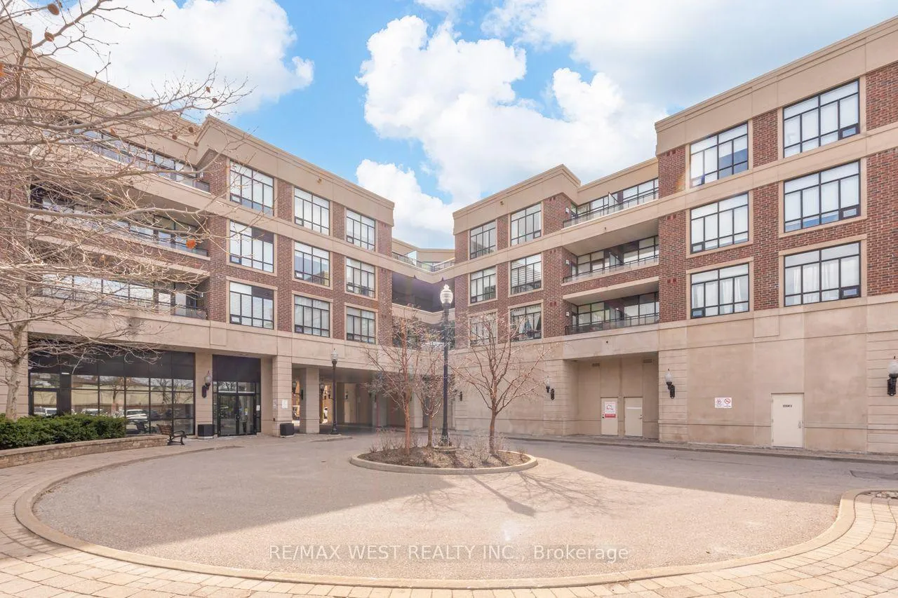 Photo 4 of Unit 230, 2396 Major MacKenzie Drive W, Vaughan, Maple — HOMEH