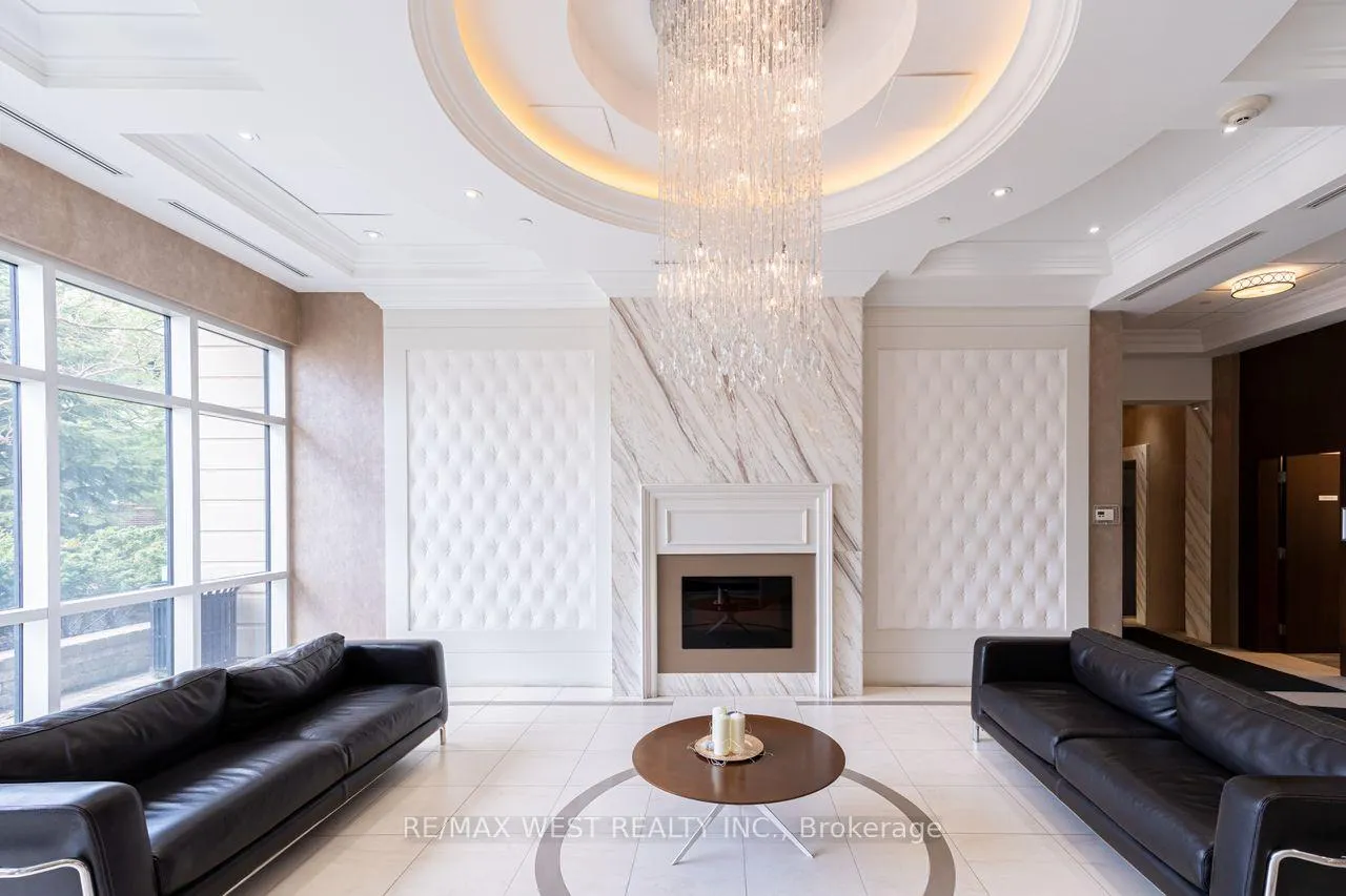 Photo 6 of Unit 230, 2396 Major MacKenzie Drive W, Vaughan, Maple — HOMEH