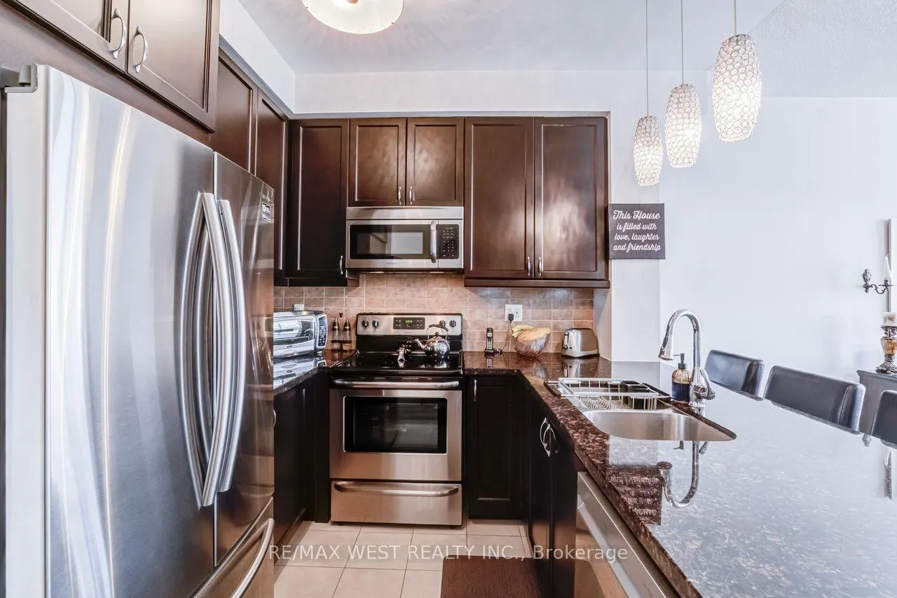 Photo 14 of Unit 230, 2396 Major MacKenzie Drive W, Vaughan, Maple — HOMEH