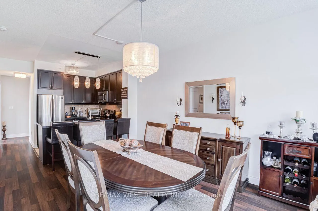 Photo 17 of Unit 230, 2396 Major MacKenzie Drive W, Vaughan, Maple — HOMEH