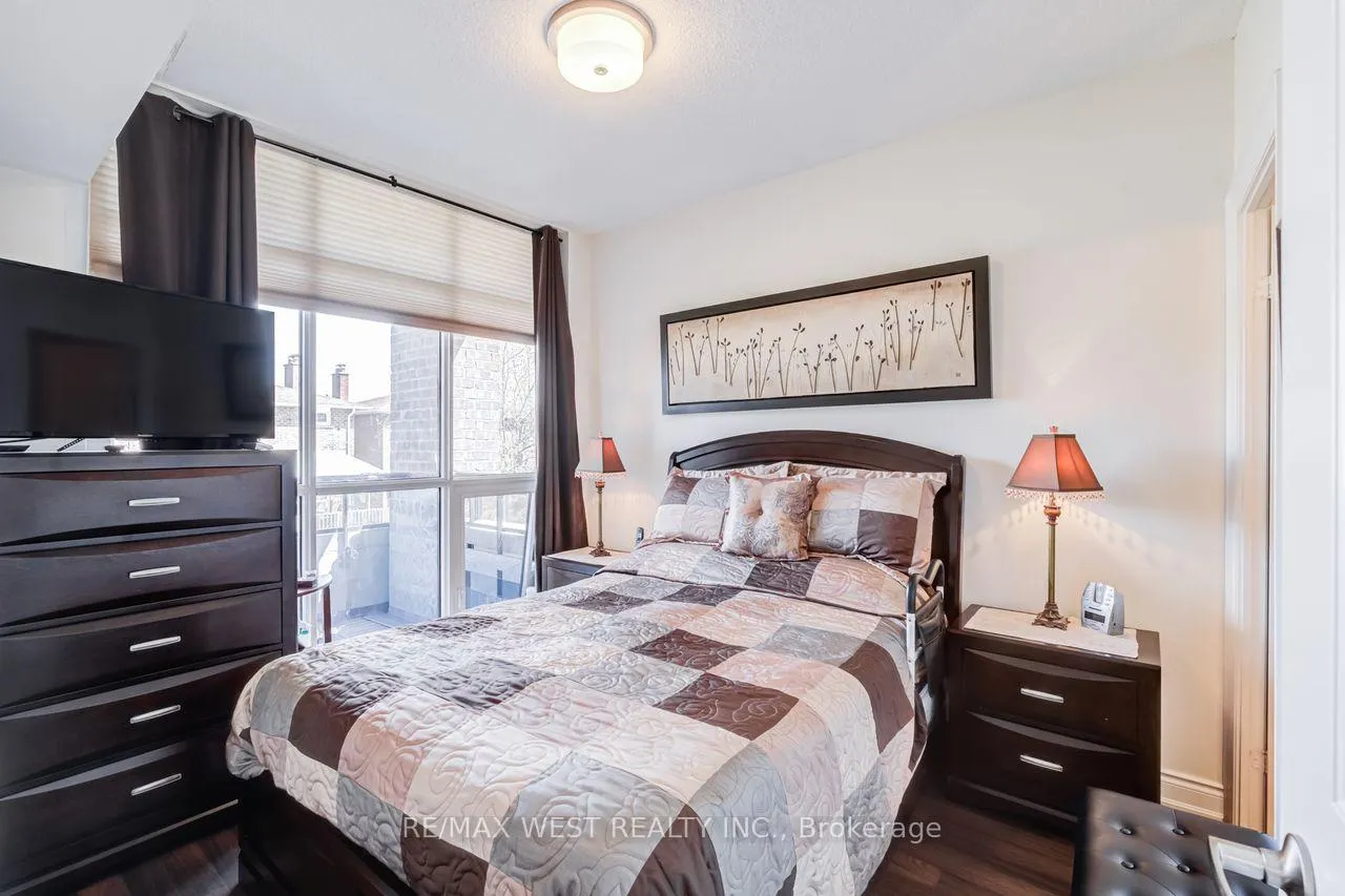 Photo 22 of Unit 230, 2396 Major MacKenzie Drive W, Vaughan, Maple — HOMEH