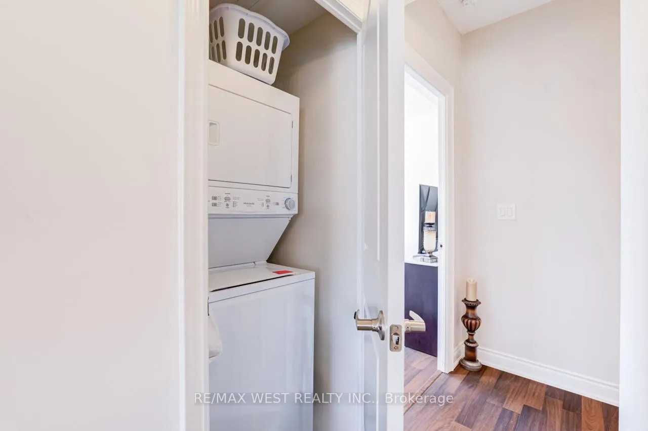 Photo 26 of Unit 230, 2396 Major MacKenzie Drive W, Vaughan, Maple — HOMEH