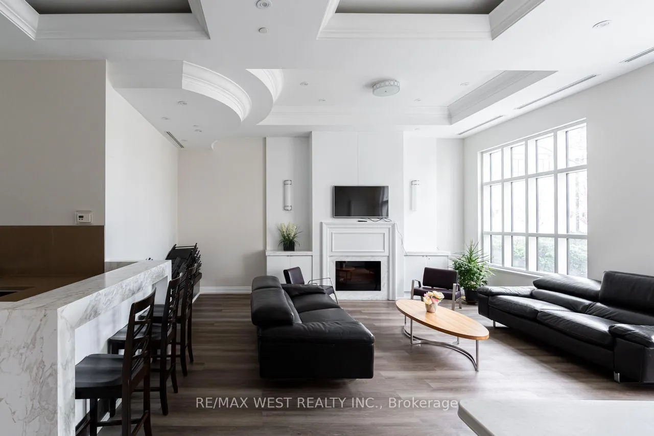 Photo 29 of Unit 230, 2396 Major MacKenzie Drive W, Vaughan, Maple — HOMEH