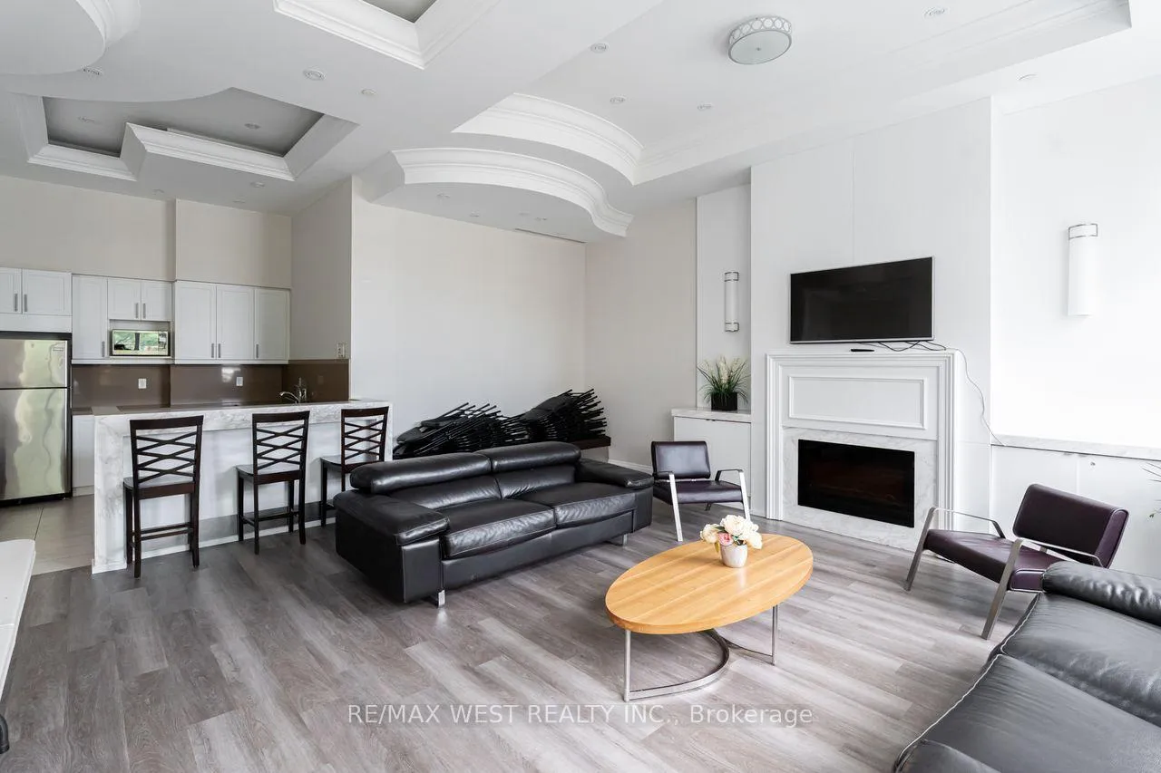 Photo 31 of Unit 230, 2396 Major MacKenzie Drive W, Vaughan, Maple — HOMEH