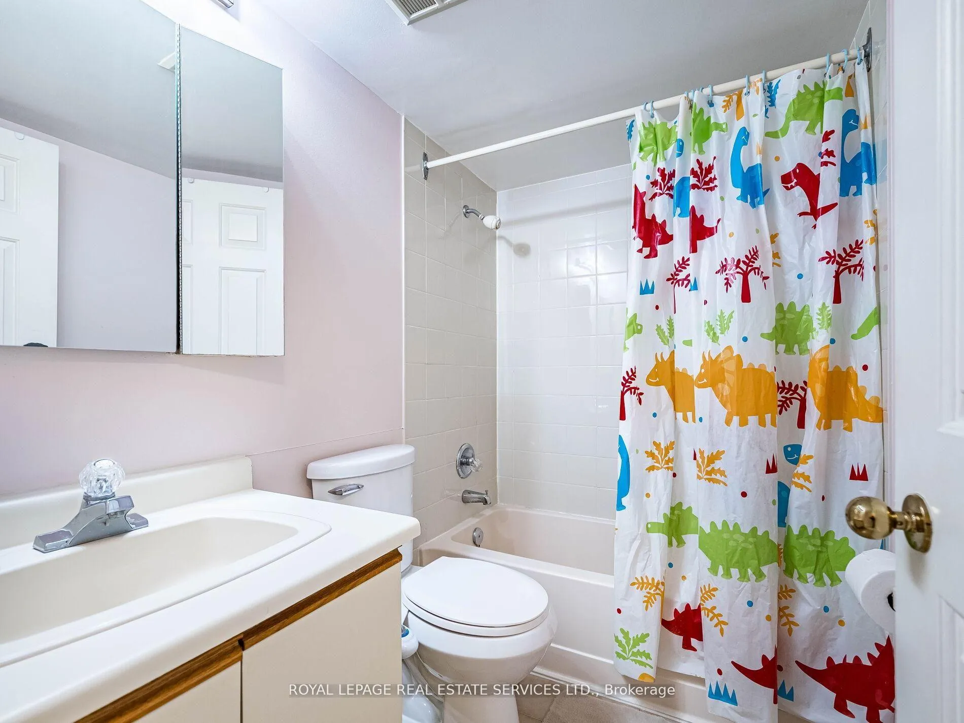Photo 30 of Unit 512, 310 Mill Street S, Brampton, Brampton South — HOMEH