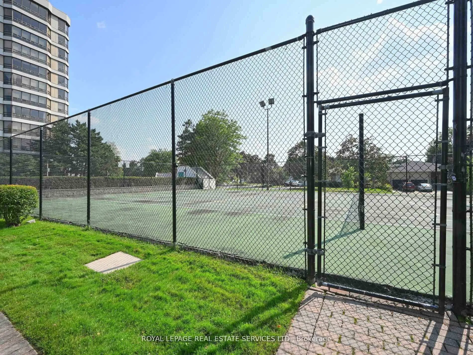 Photo 41 of Unit 512, 310 Mill Street S, Brampton, Brampton South — HOMEH