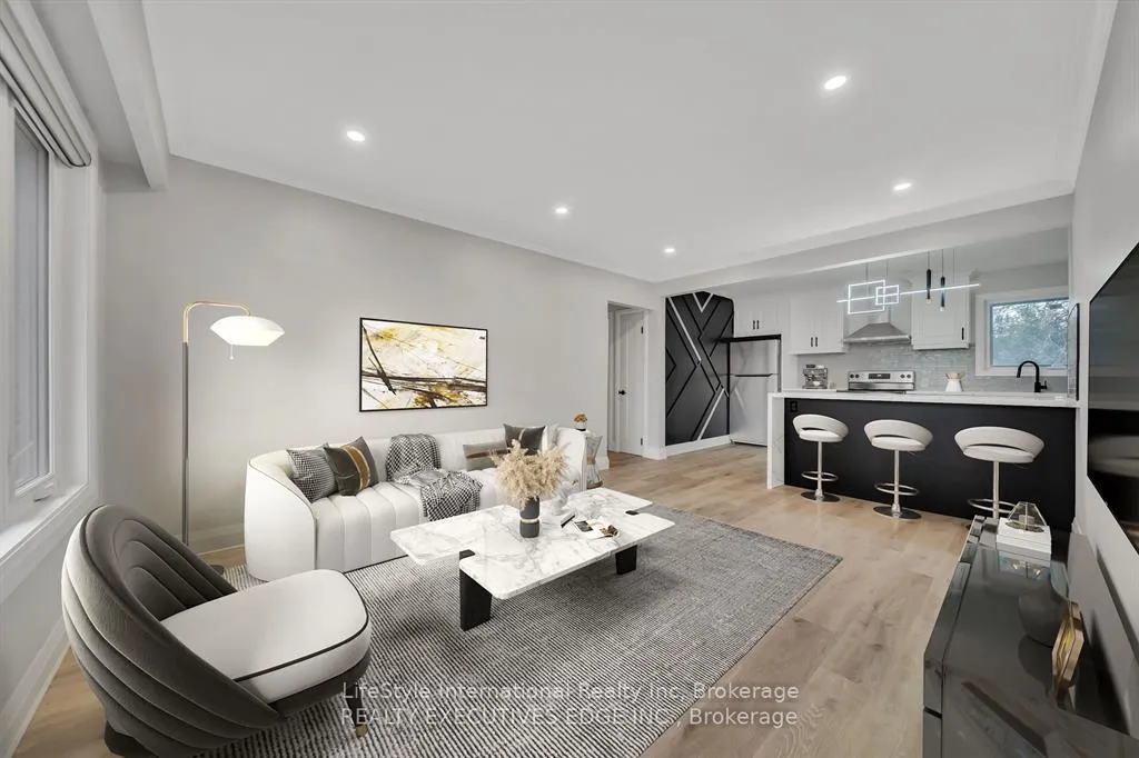 Photo 3 of 234 Stevenson Street N, Guelph, St. George's — HOMEH