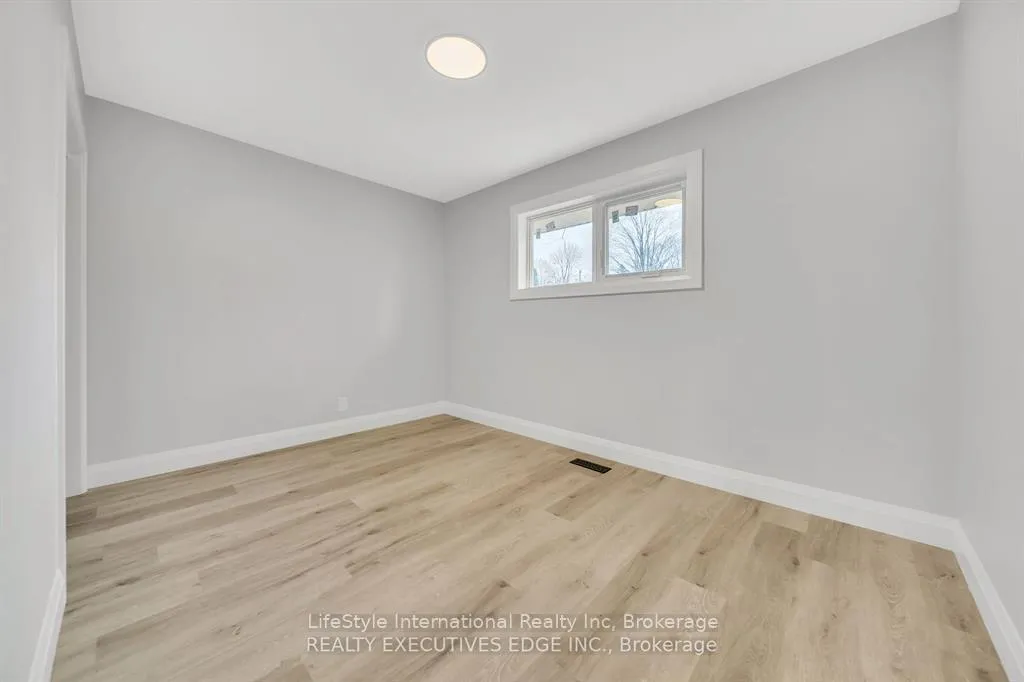 Photo 8 of 234 Stevenson Street N, Guelph, St. George's — HOMEH