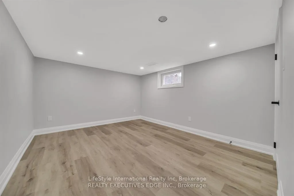 Photo 12 of 234 Stevenson Street N, Guelph, St. George's — HOMEH