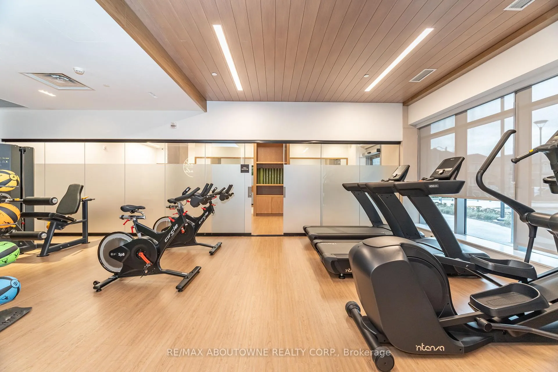 Photo 38 of Unit 228, 3250 Carding Mill Trail, Oakville, Glenorchy — HOMEH