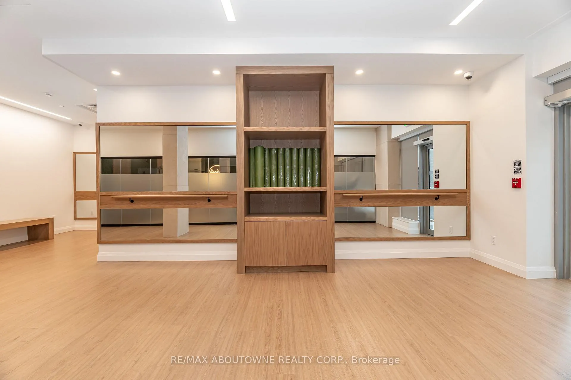 Photo 39 of Unit 228, 3250 Carding Mill Trail, Oakville, Glenorchy — HOMEH