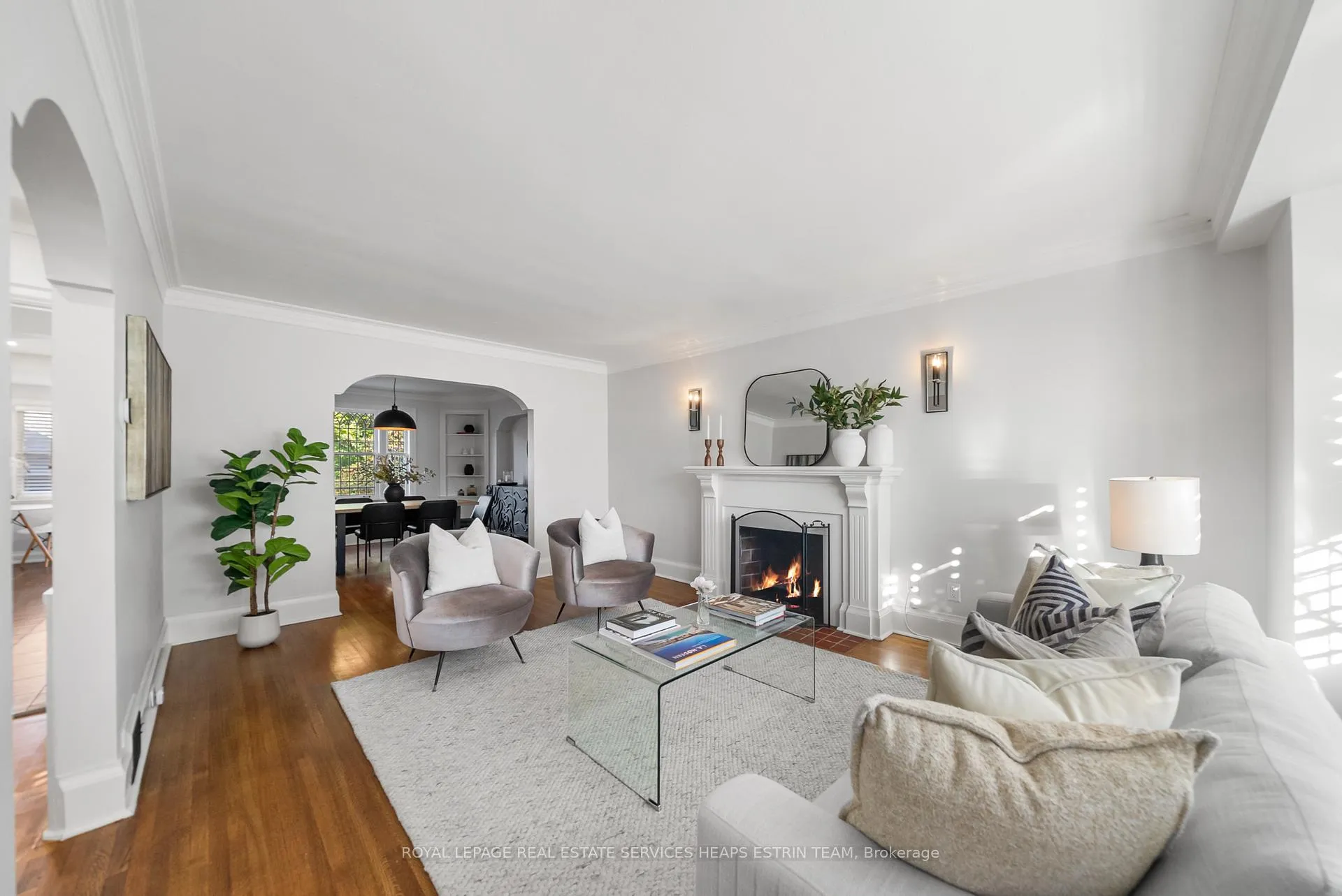 Photo 3 of 10 Heather Road, Toronto, Leaside — HOMEH