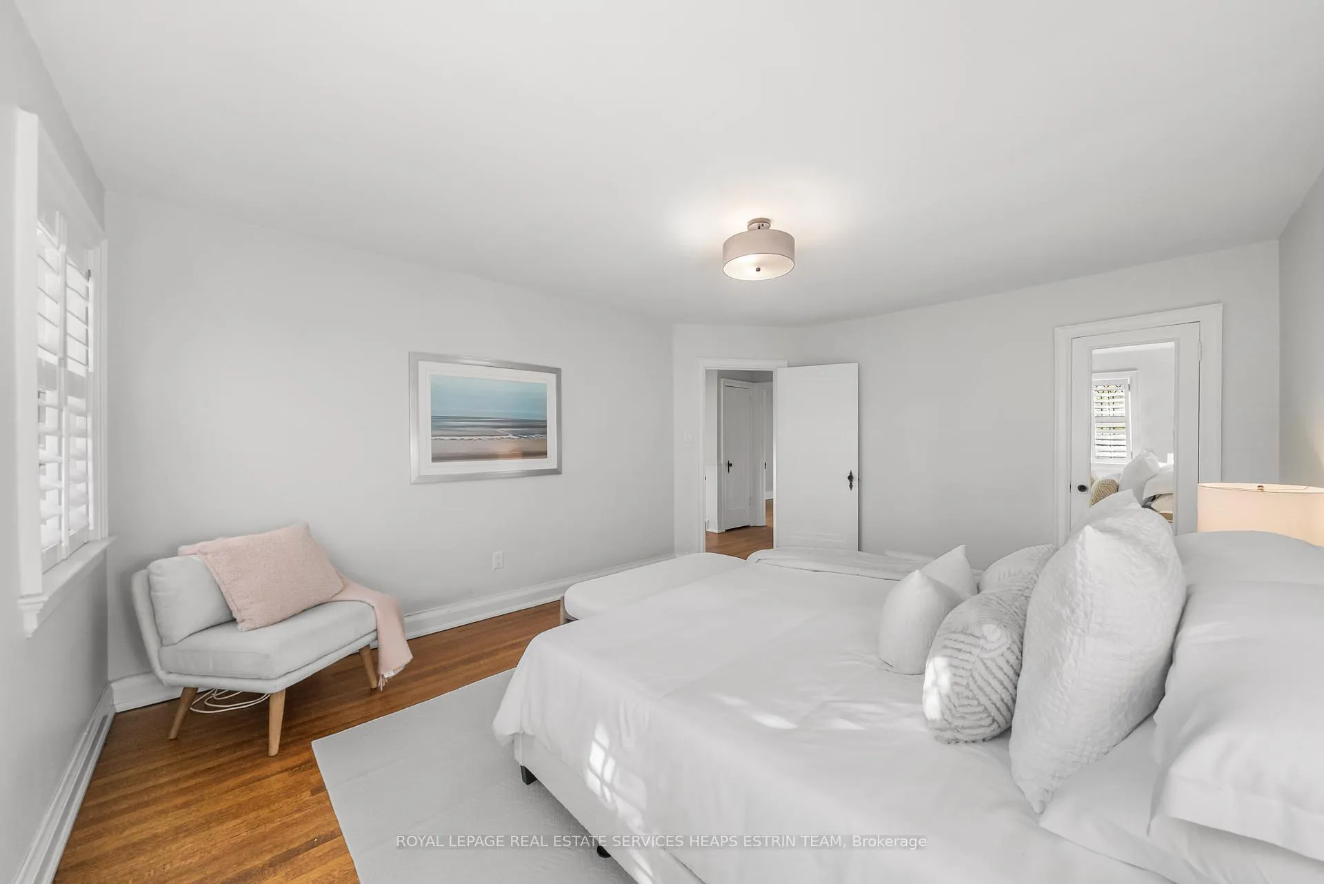 Photo 12 of 10 Heather Road, Toronto, Leaside — HOMEH