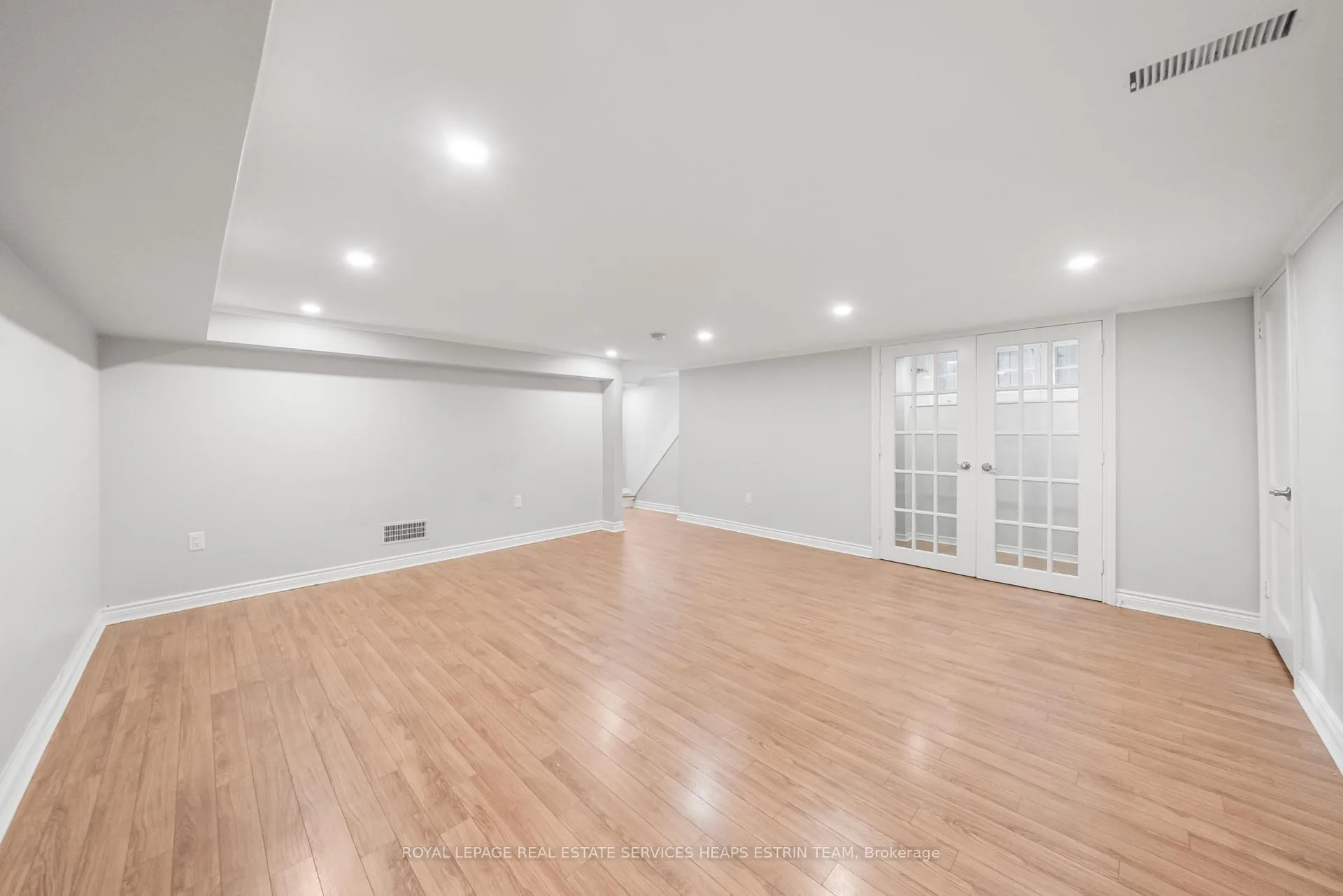 Photo 19 of 10 Heather Road, Toronto, Leaside — HOMEH