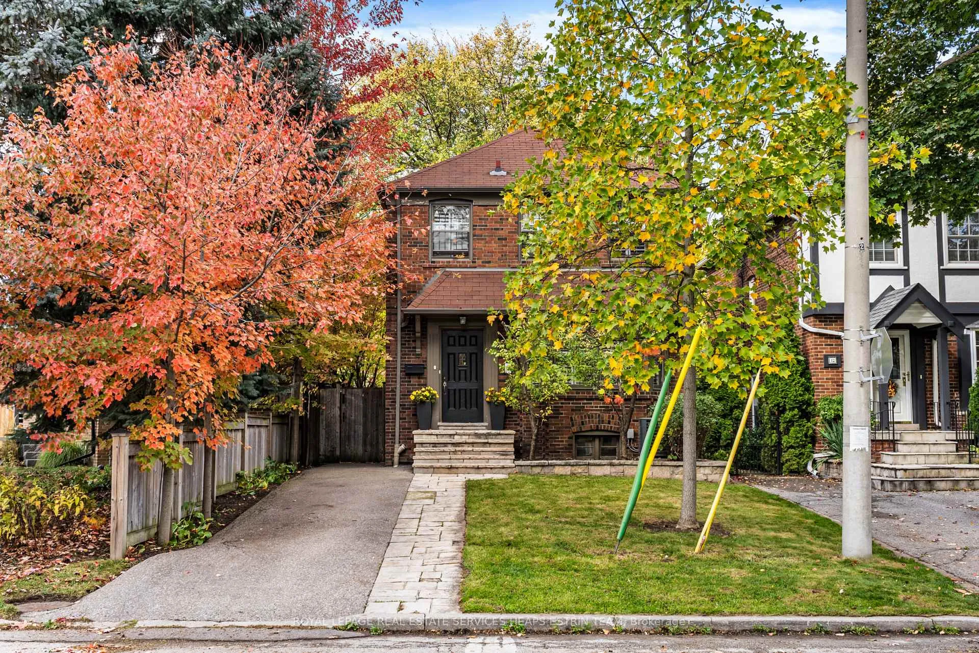 Photo 24 of 10 Heather Road, Toronto, Leaside — HOMEH
