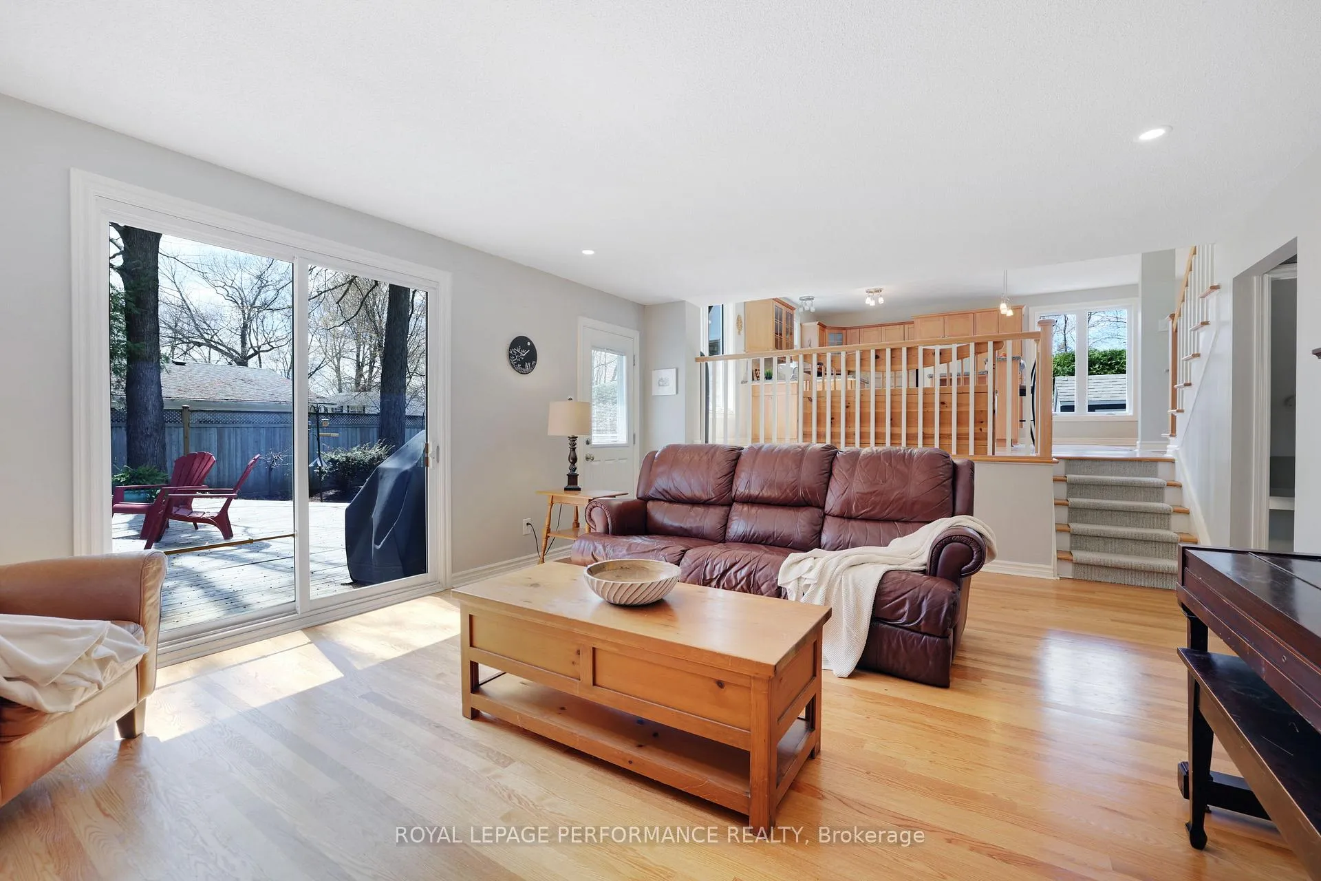 Photo 7 of 21 Oakhurst Crescent, Ottawa, Blackburn Hamlet — HOMEH