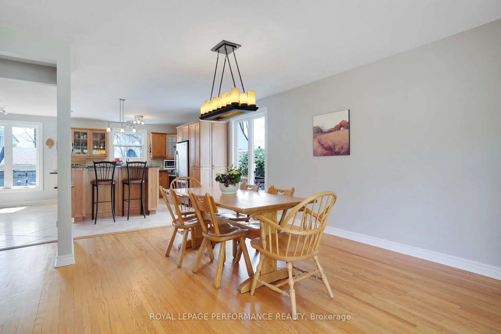 Photo 17 of 21 Oakhurst Crescent, Ottawa, Blackburn Hamlet — HOMEH