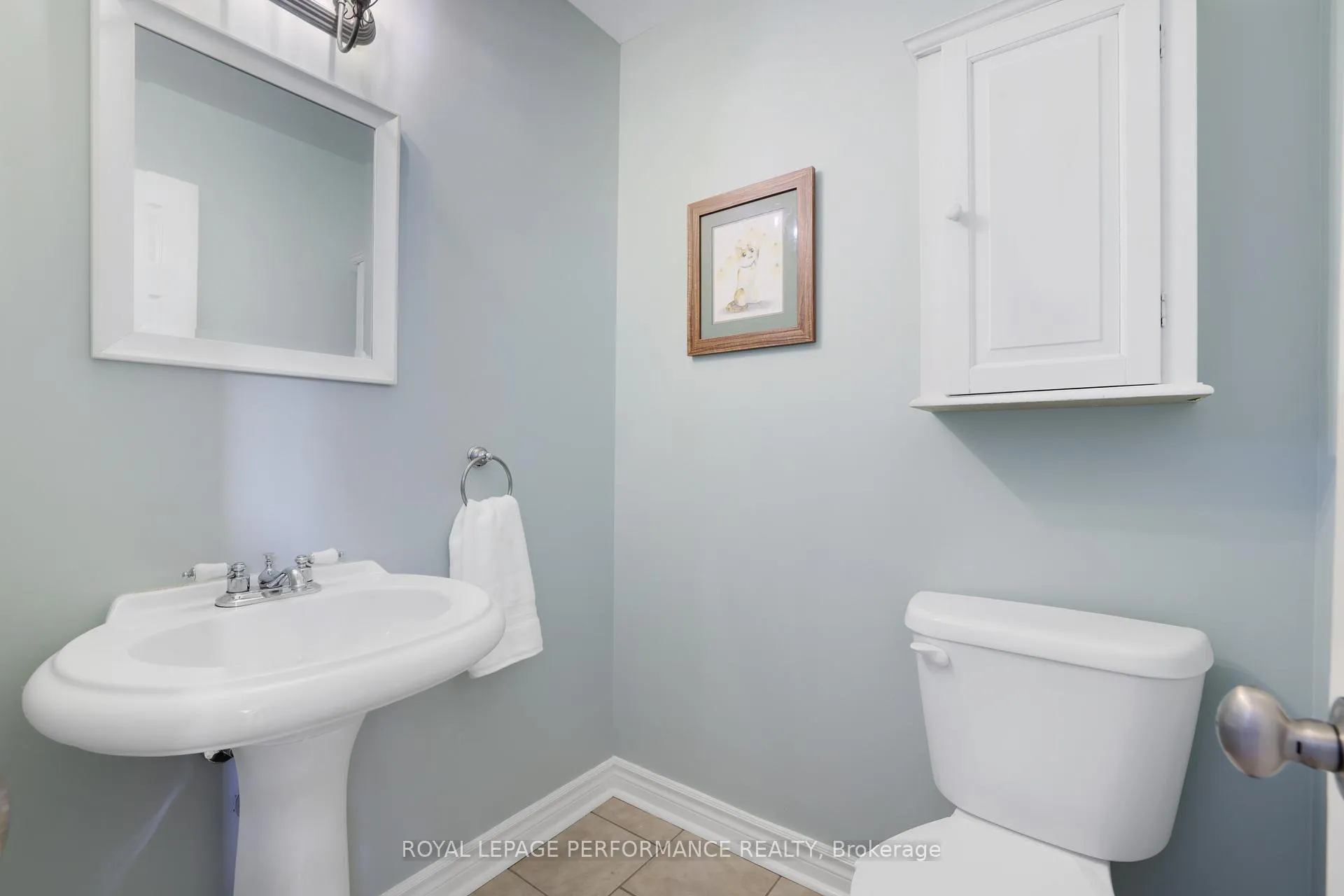 Photo 20 of 21 Oakhurst Crescent, Ottawa, Blackburn Hamlet — HOMEH