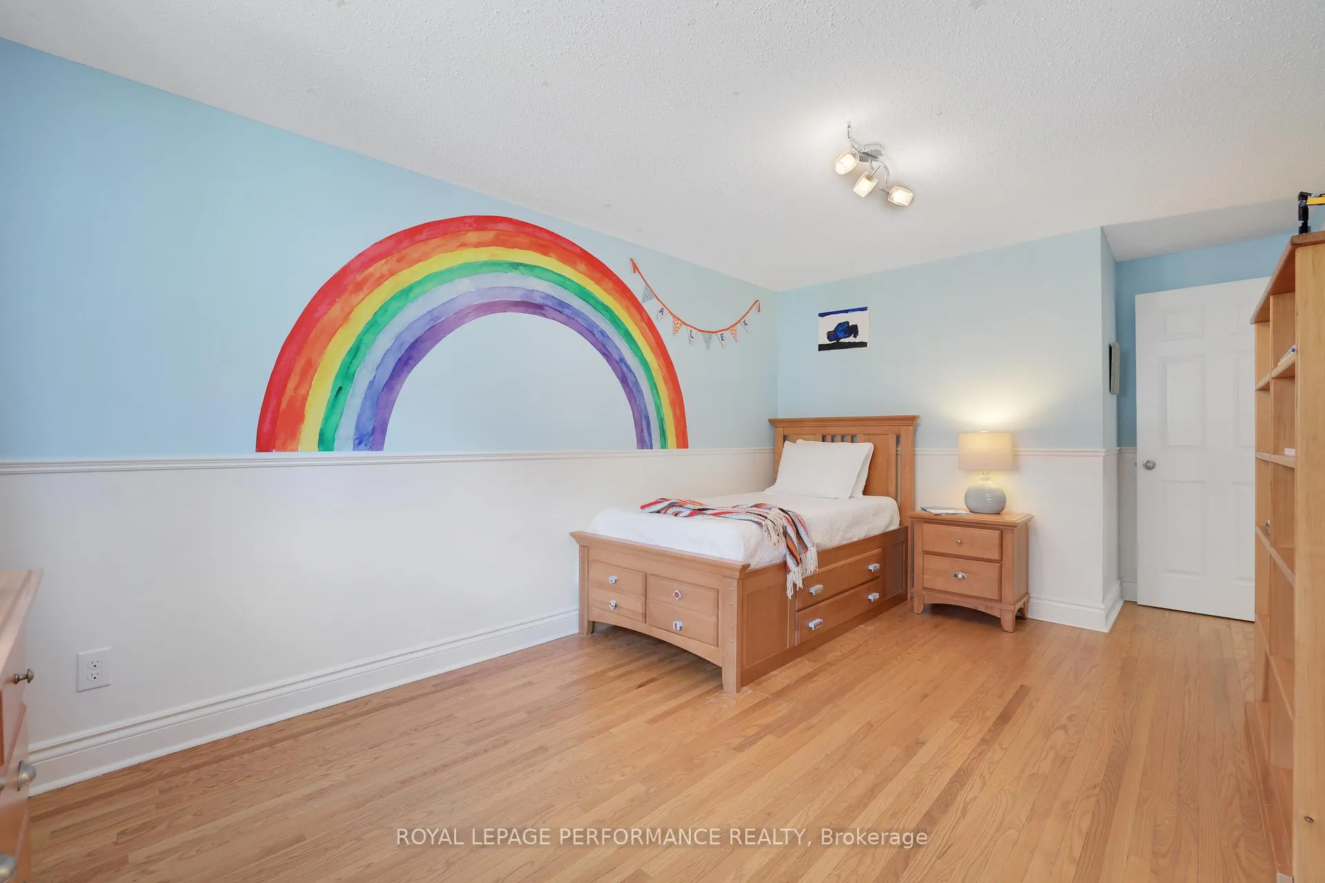 Photo 28 of 21 Oakhurst Crescent, Ottawa, Blackburn Hamlet — HOMEH