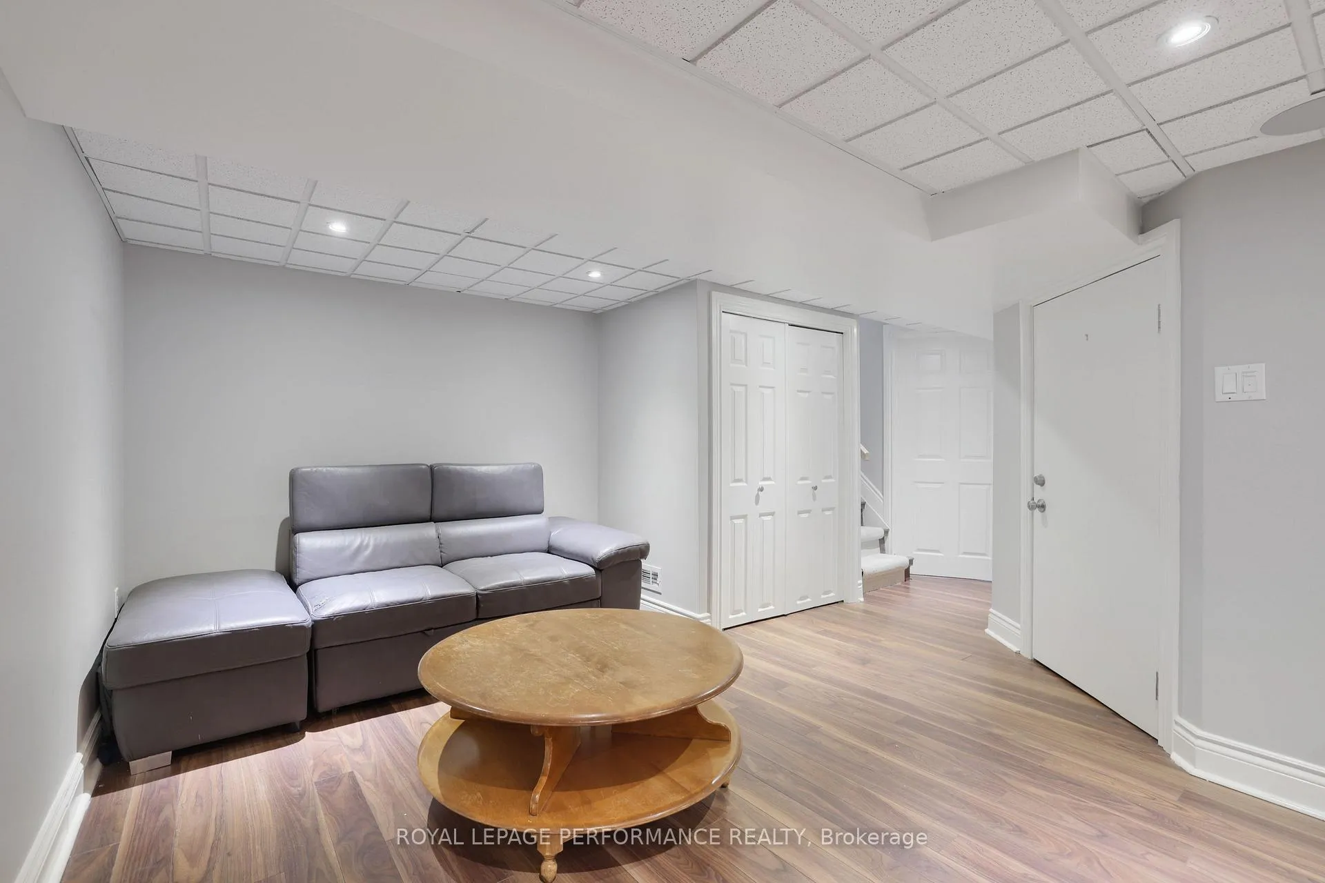 Photo 32 of 21 Oakhurst Crescent, Ottawa, Blackburn Hamlet — HOMEH