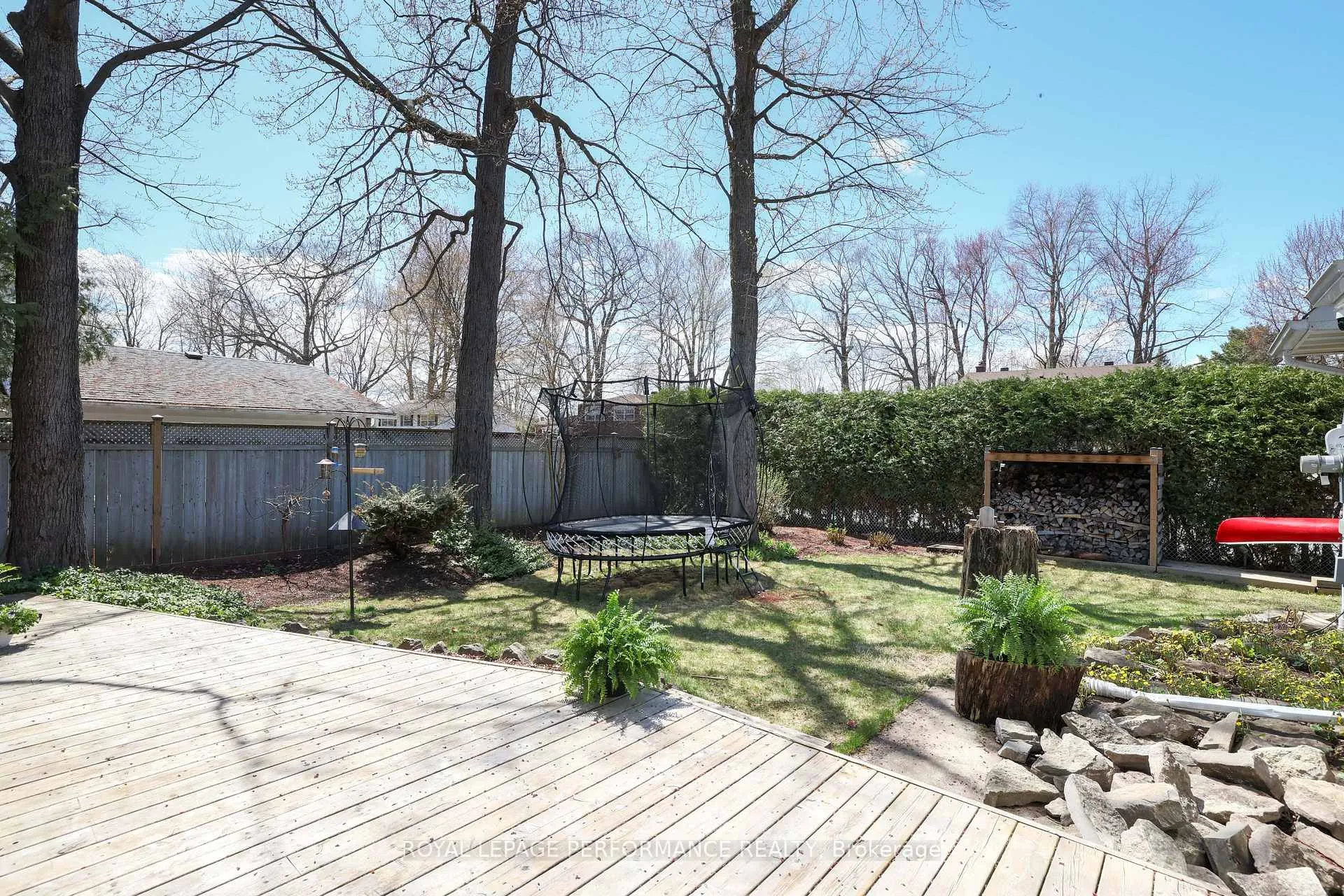 Photo 36 of 21 Oakhurst Crescent, Ottawa, Blackburn Hamlet — HOMEH