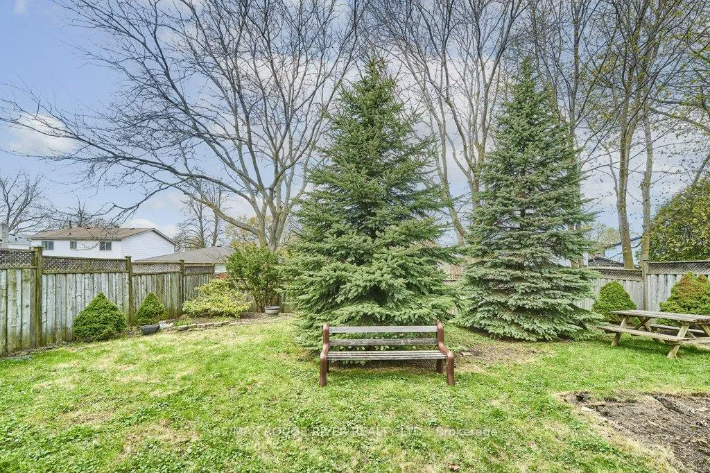 Photo 12 of 208 Annes Street, Whitby, Lynde Creek — HOMEH