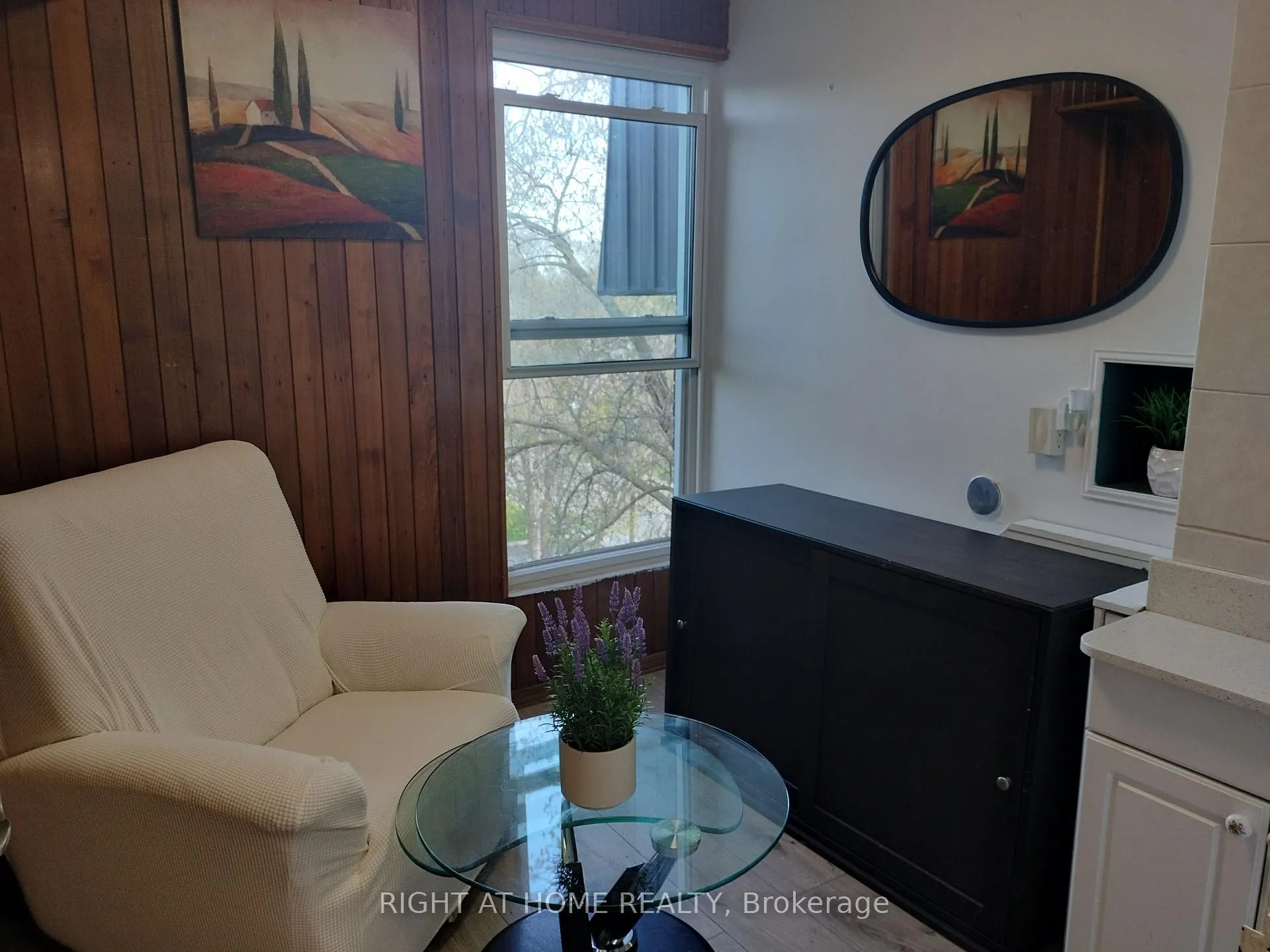 Photo 4 of Unit 367, 16B Elgin Street, Markham, Thornhill — HOMEH