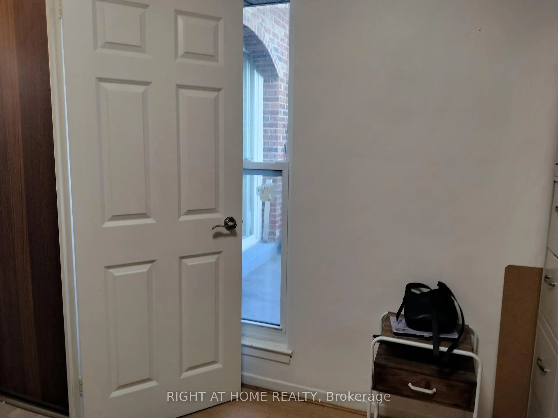 Photo 12 of Unit 367, 16B Elgin Street, Markham, Thornhill — HOMEH
