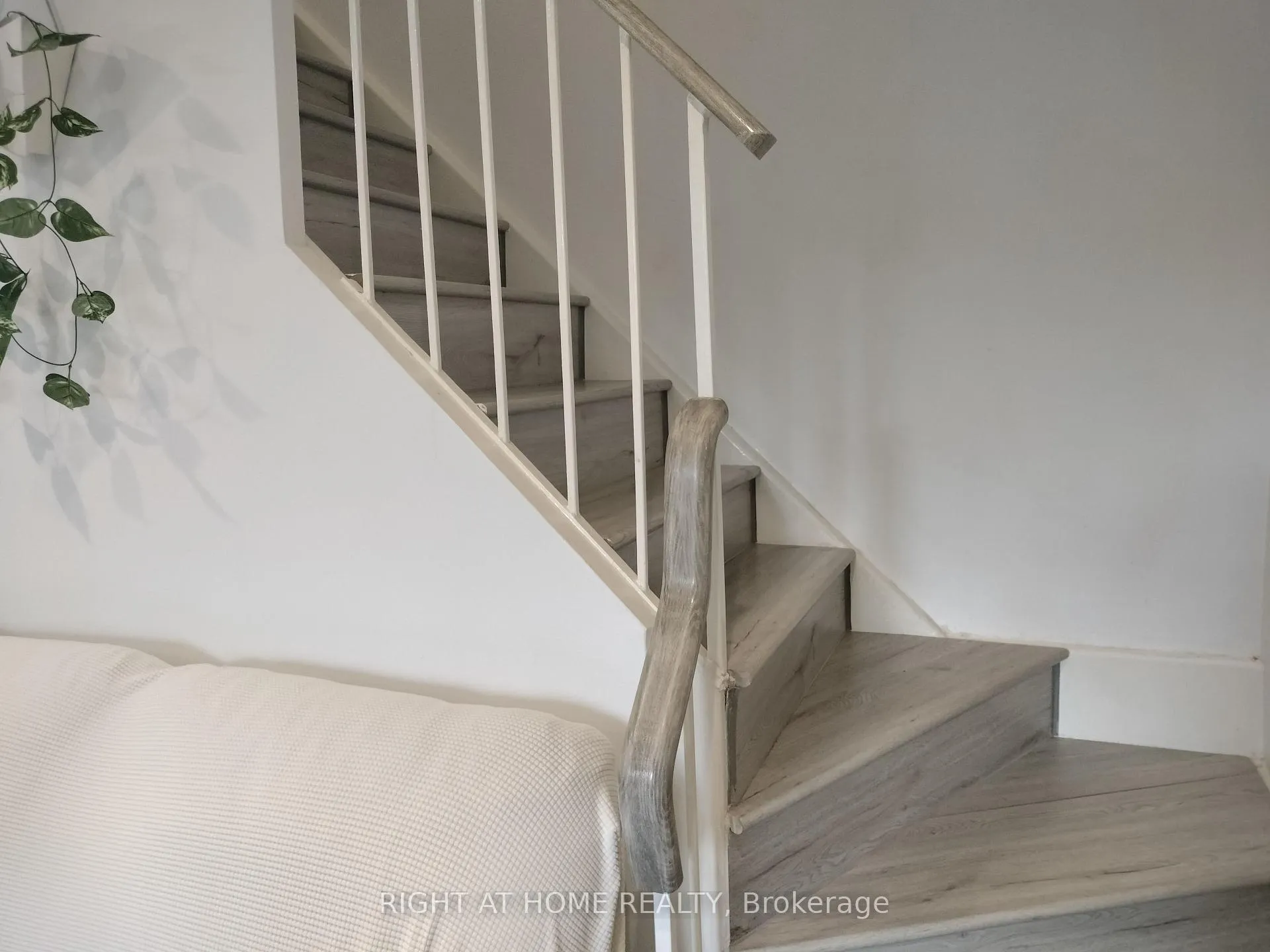 Photo 16 of Unit 367, 16B Elgin Street, Markham, Thornhill — HOMEH