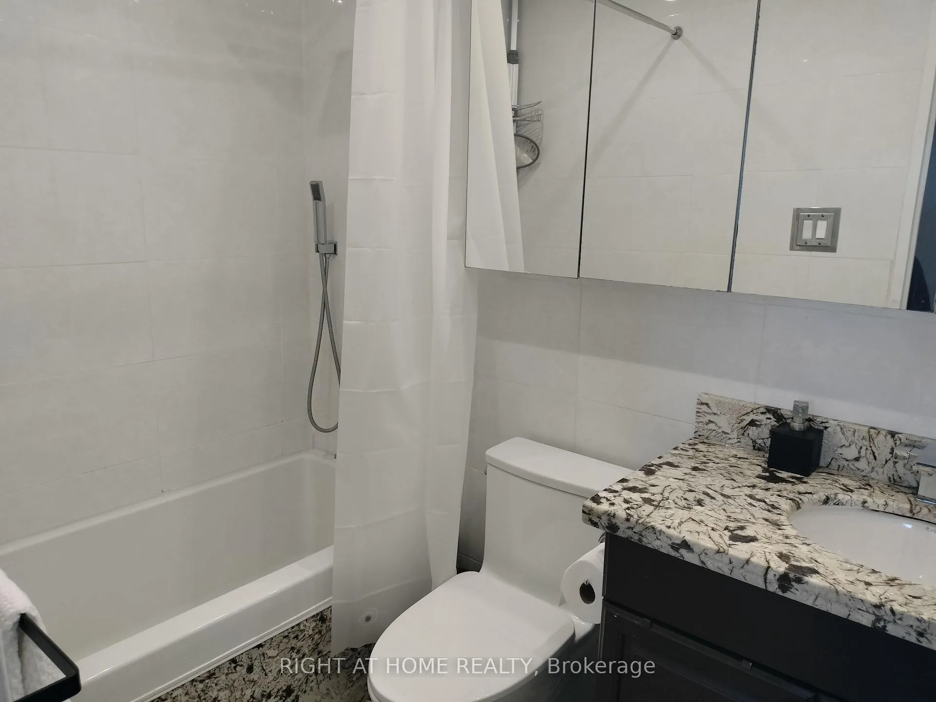 Photo 18 of Unit 367, 16B Elgin Street, Markham, Thornhill — HOMEH