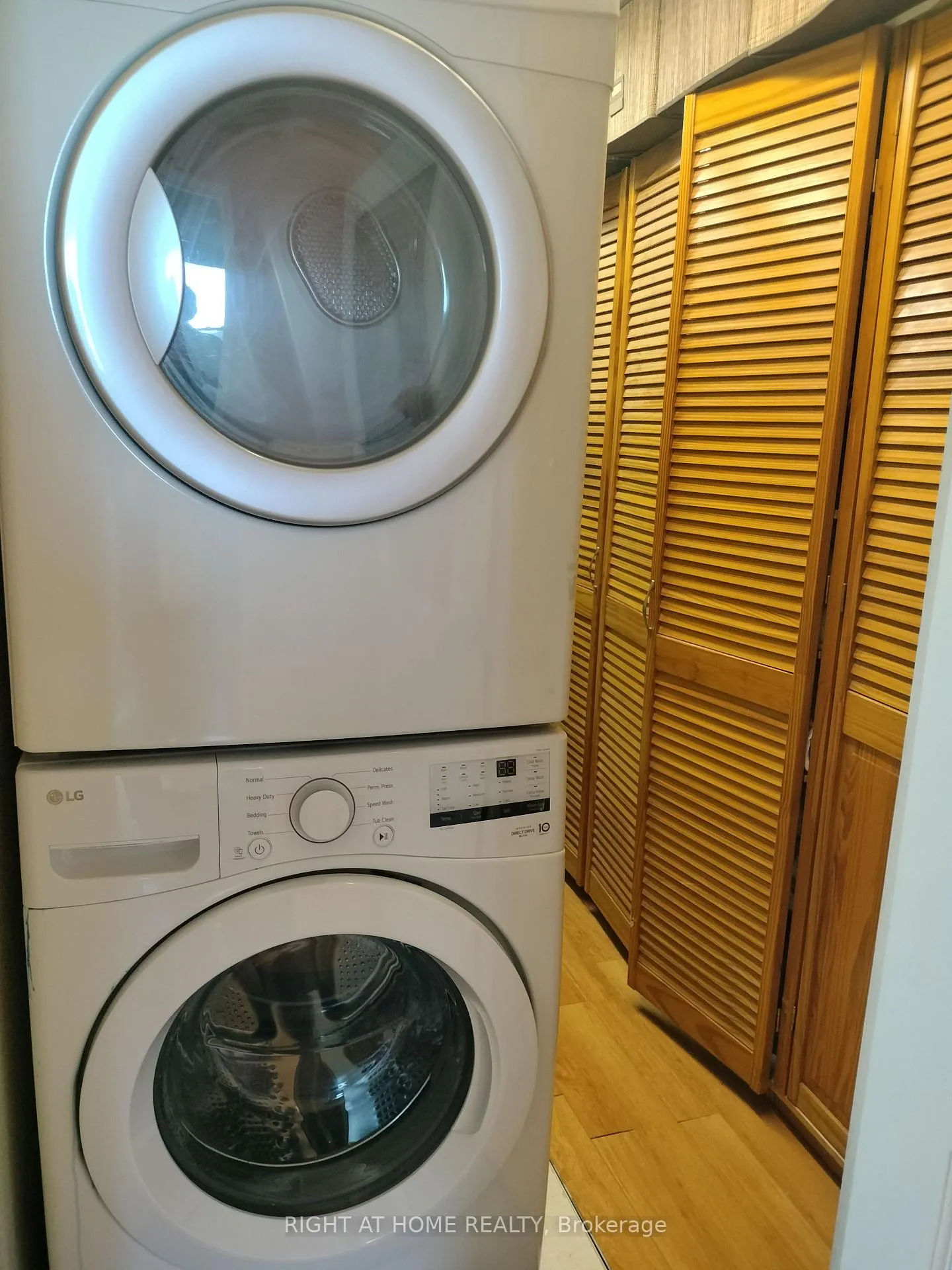 Photo 19 of Unit 367, 16B Elgin Street, Markham, Thornhill — HOMEH