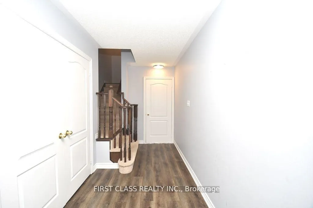 Photo 2 of Unit Upper, 1542 Bruny Avenue, Pickering, Duffin Heights — HOMEH