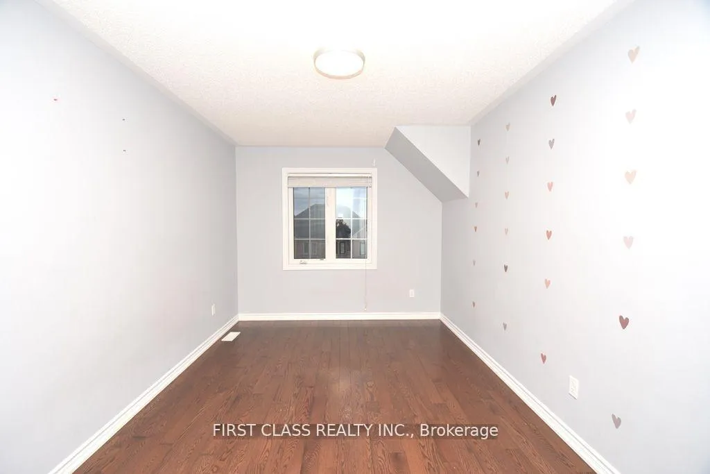 Photo 7 of Unit Upper, 1542 Bruny Avenue, Pickering, Duffin Heights — HOMEH