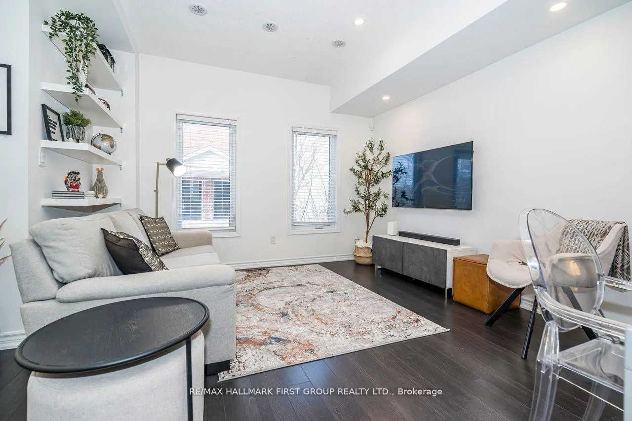 Photo 9 of Unit 10, 1040 Elton Way, Whitby, Pringle Creek — HOMEH