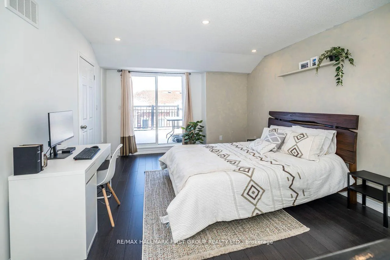 Photo 27 of Unit 10, 1040 Elton Way, Whitby, Pringle Creek — HOMEH